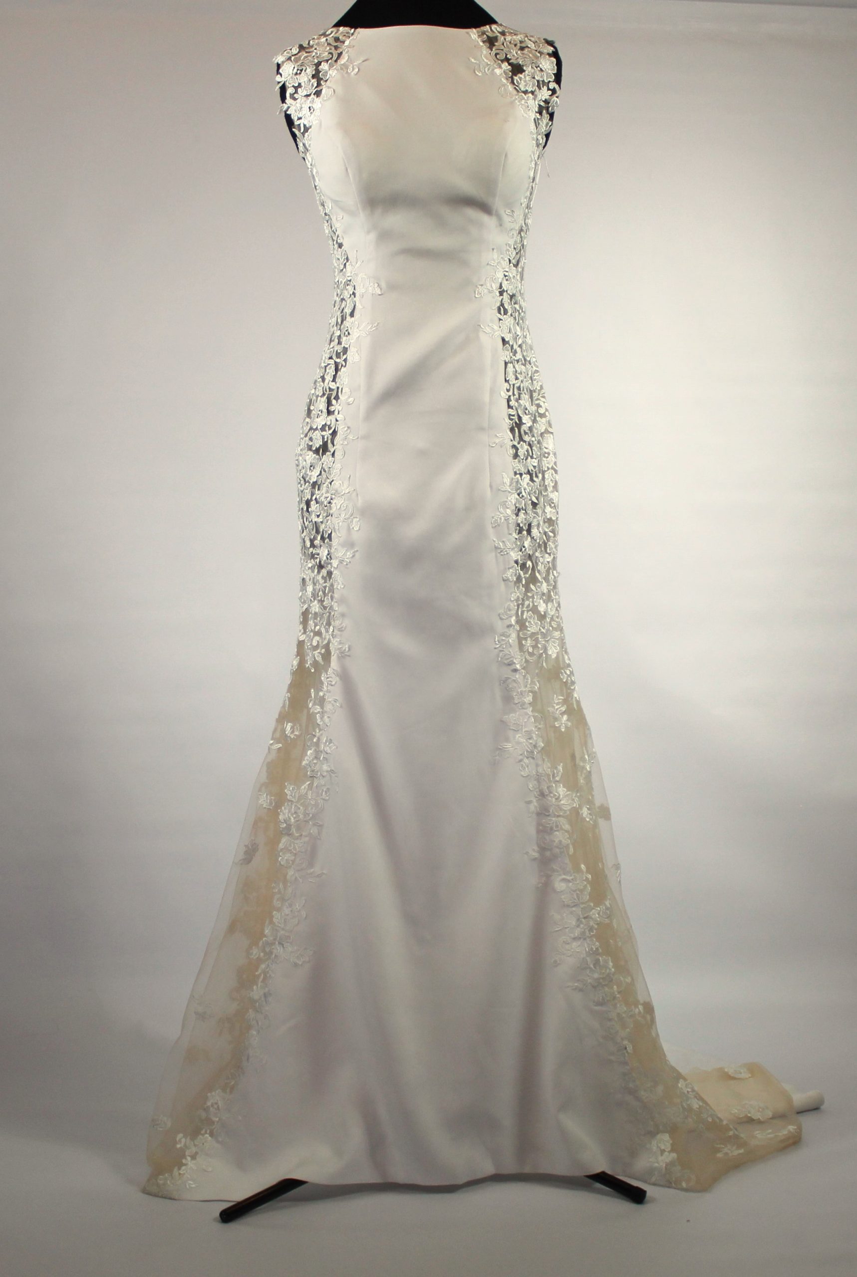 WEDDING-DRESS-002-scaled – SMALL (8TO10)